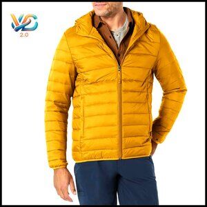 Men's Lightweight Water-Resistant Packable Hooded Puffer Jacket
